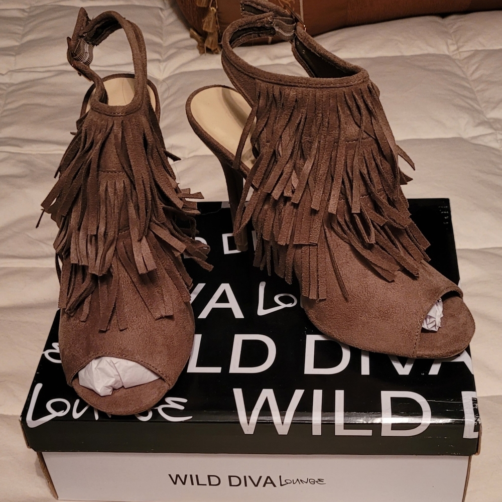 Wild Diva, Suede, fringed, open toe shootie